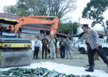 Wujud Sinergitas, Kapolres Kotamobagu Hadiri Giat Pemusnahan Babuk Perkara Tindak Pidana