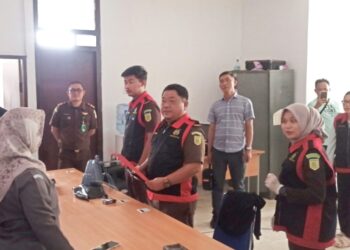 Tengah Berlangsung,Tim Penyidik Kejari Geledah Kantor Bawaslu Kotamobagu