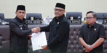 Agenda Penetapan Propemperda 2026, Weny Gaib Hadiri Paripurna DPRD
