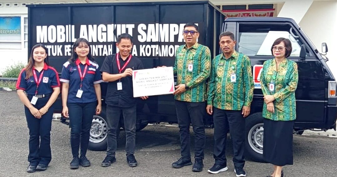 Wujud Sinergitas, Pemkot Kotamobagu Terima Bantuan Mobil Sampah dari Pihak Alfamidi