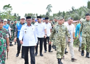 Bersama Pangdam Merdeka, Bupati Boltim Tinjau Lokasi Pembangunan Mako Batalyon 868/Bantong Sakti