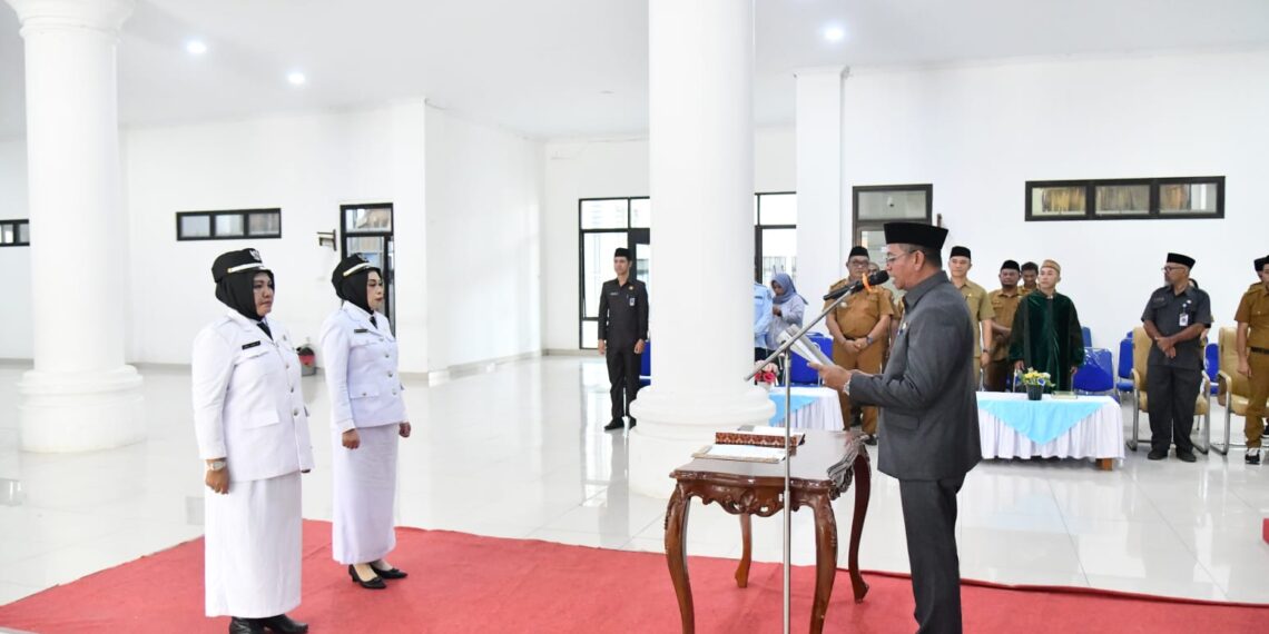 Lantik Dua Pj Sangadi, Oskar Manoppo: Utamakan Pelayanan Publik