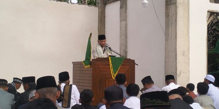 Penuh Khidmat, Pemerintah dan Masyarakat Desa Pontodon Timur, Gelar Sholat Idul Fitri 1447 Hijriah